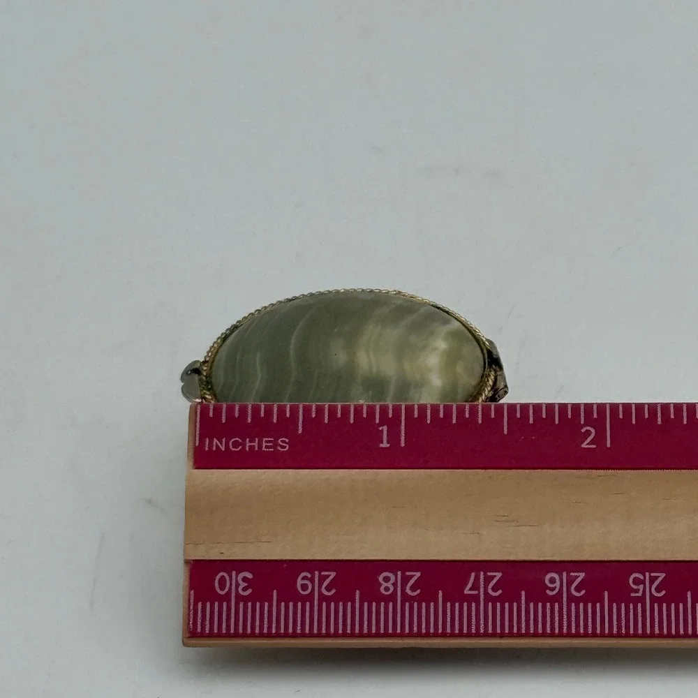 Vintage Green Onyx Stone Pill Box Silver Tone Engraved Floral Trinket Case Round